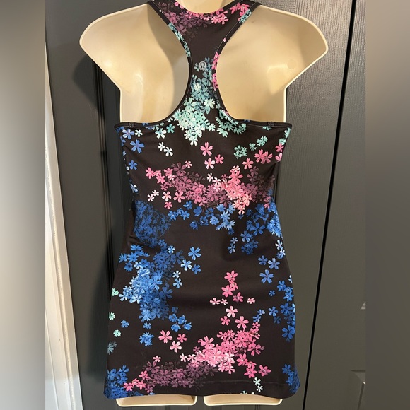 33 - Lululemon Cool Racerback Floral "Petal Pop" - Picture 3 of 4